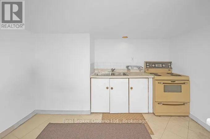264 GRAYS ROAD