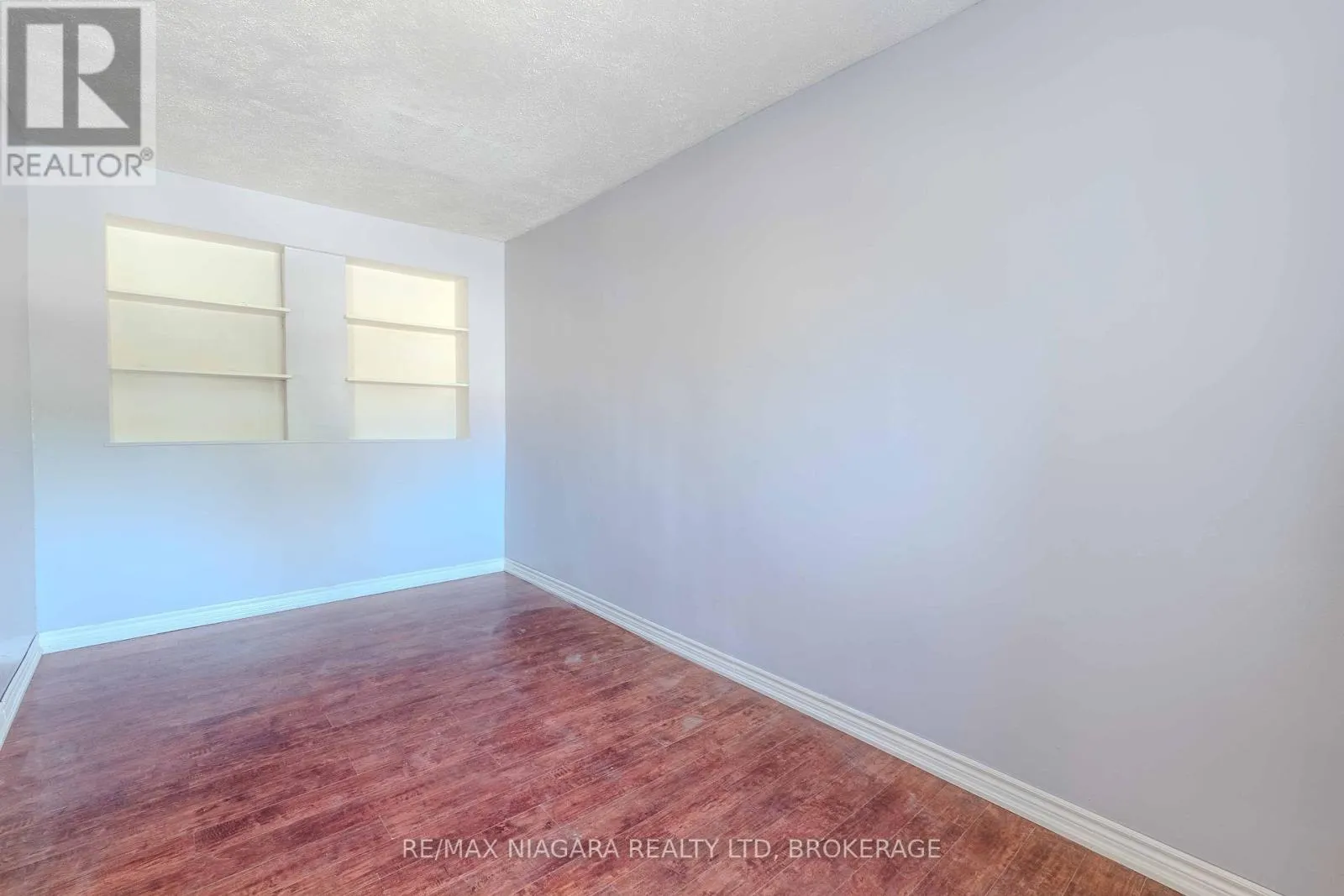 8 GARNER AVENUE