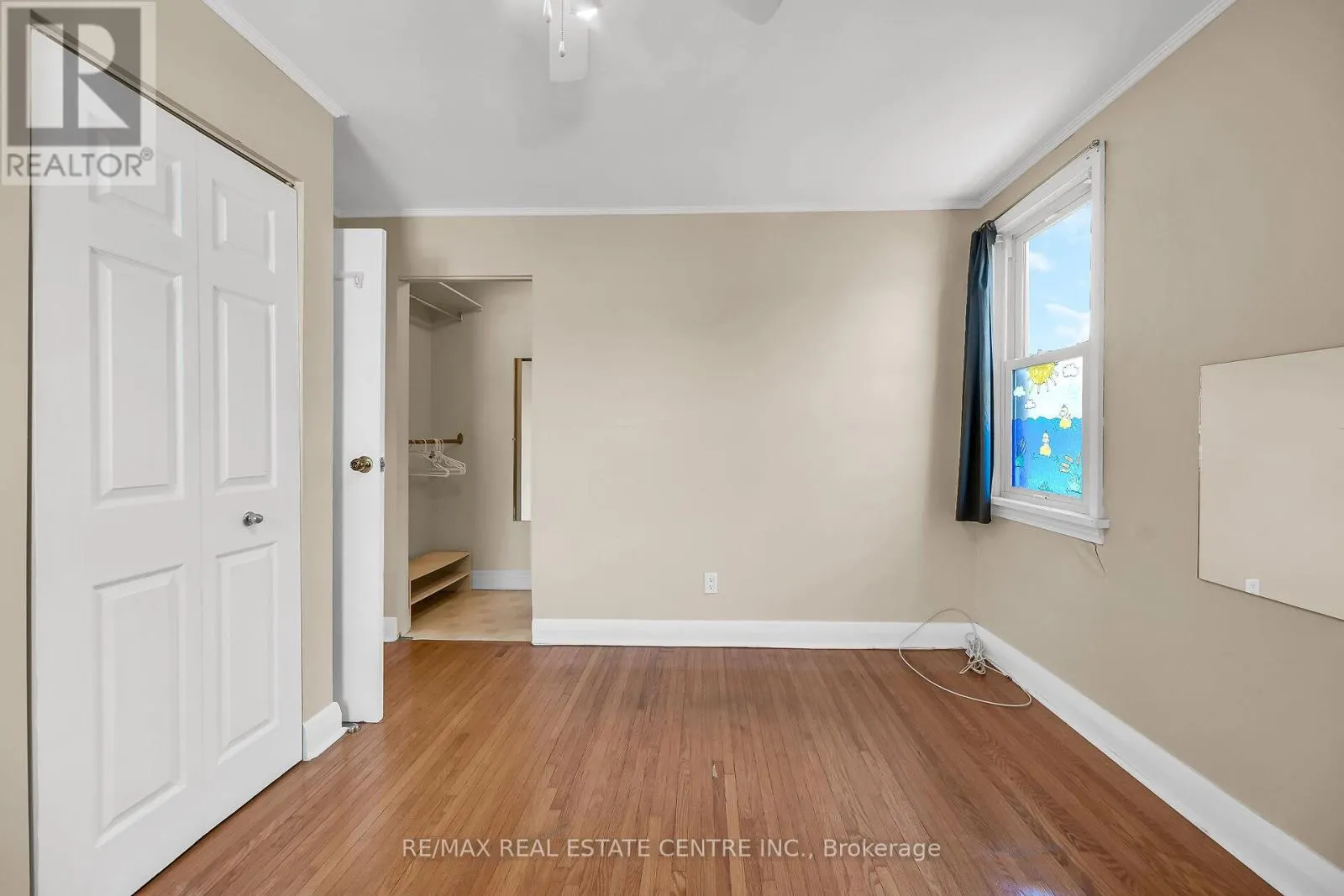 894 GARTH STREET