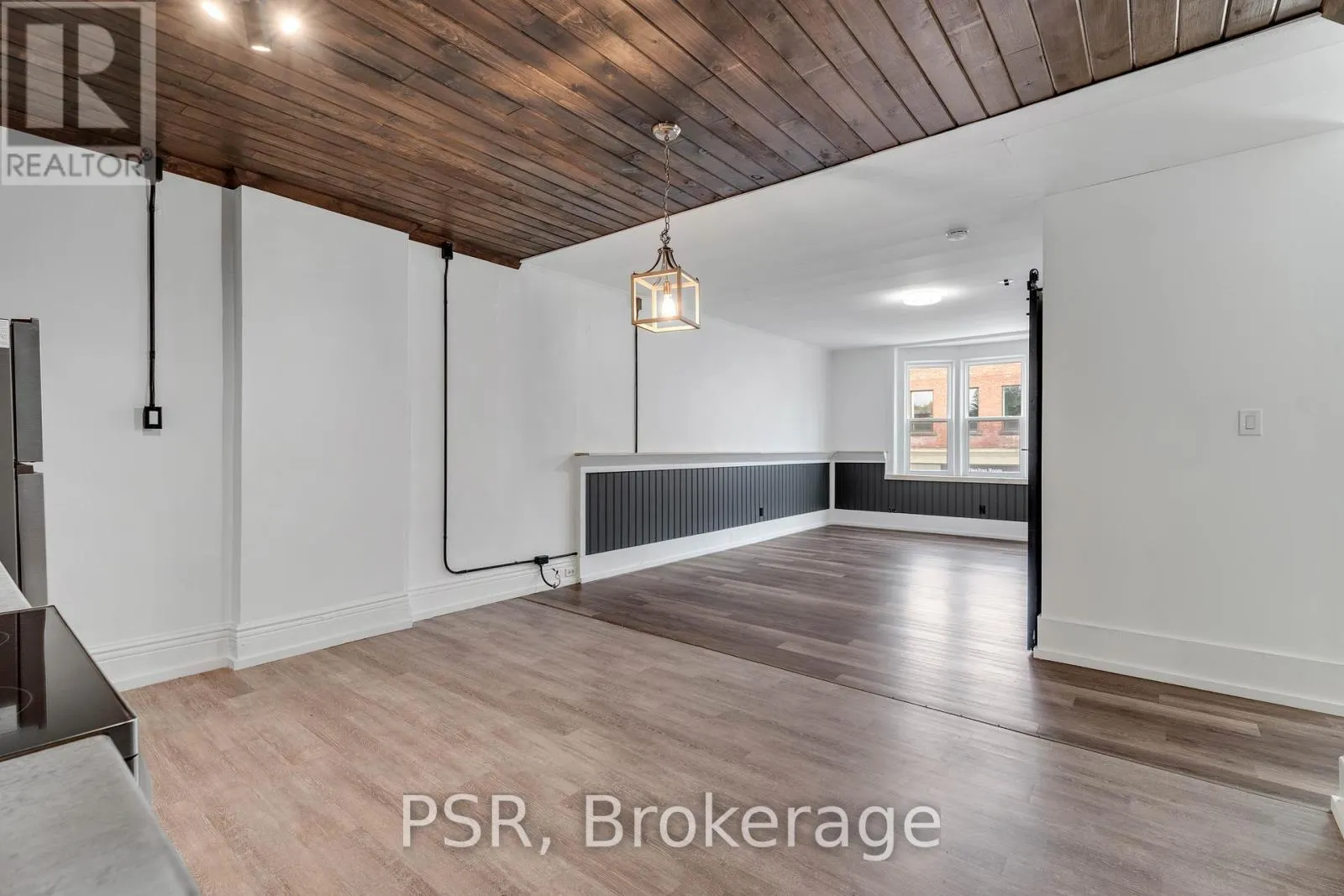 5 - 43 MANITOBA STREET, #5