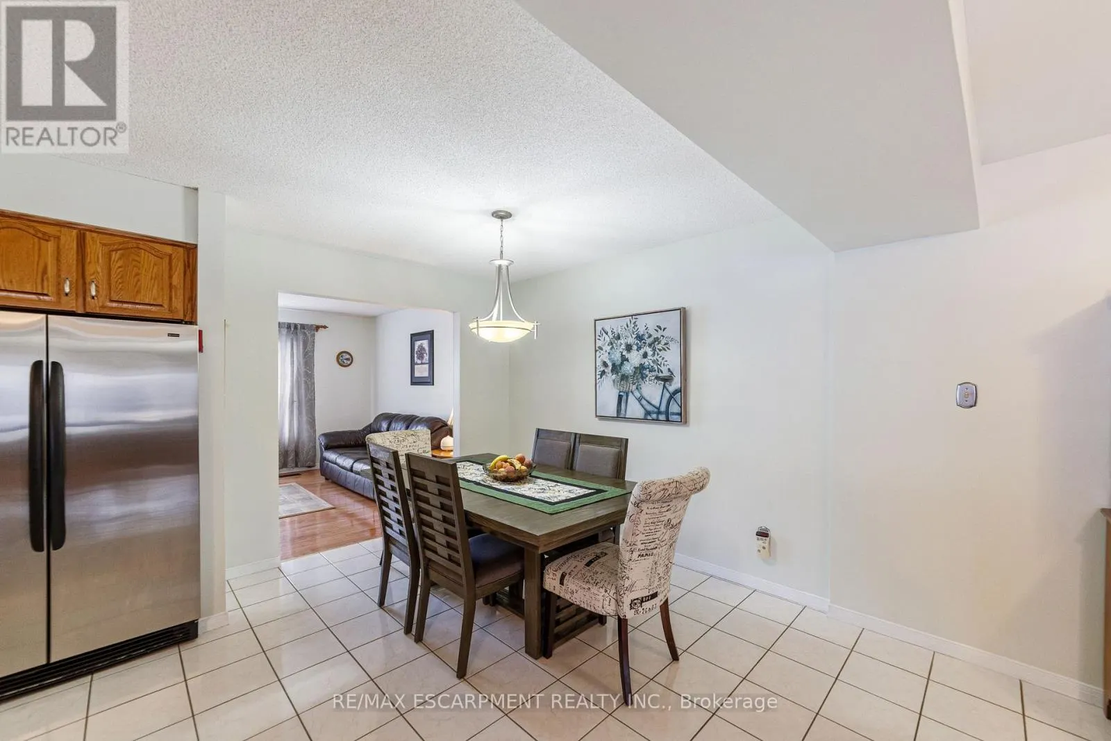 47 LEAWAY AVENUE