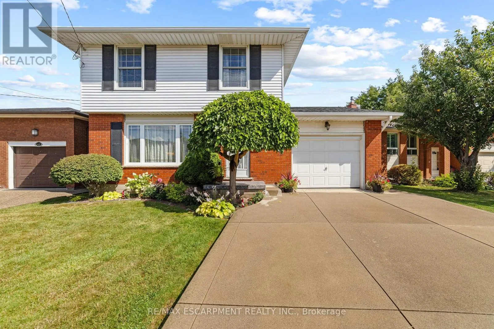 47 LEAWAY AVENUE