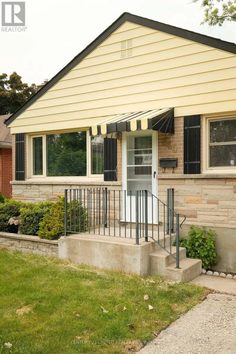 644 CRAWFORD DRIVE