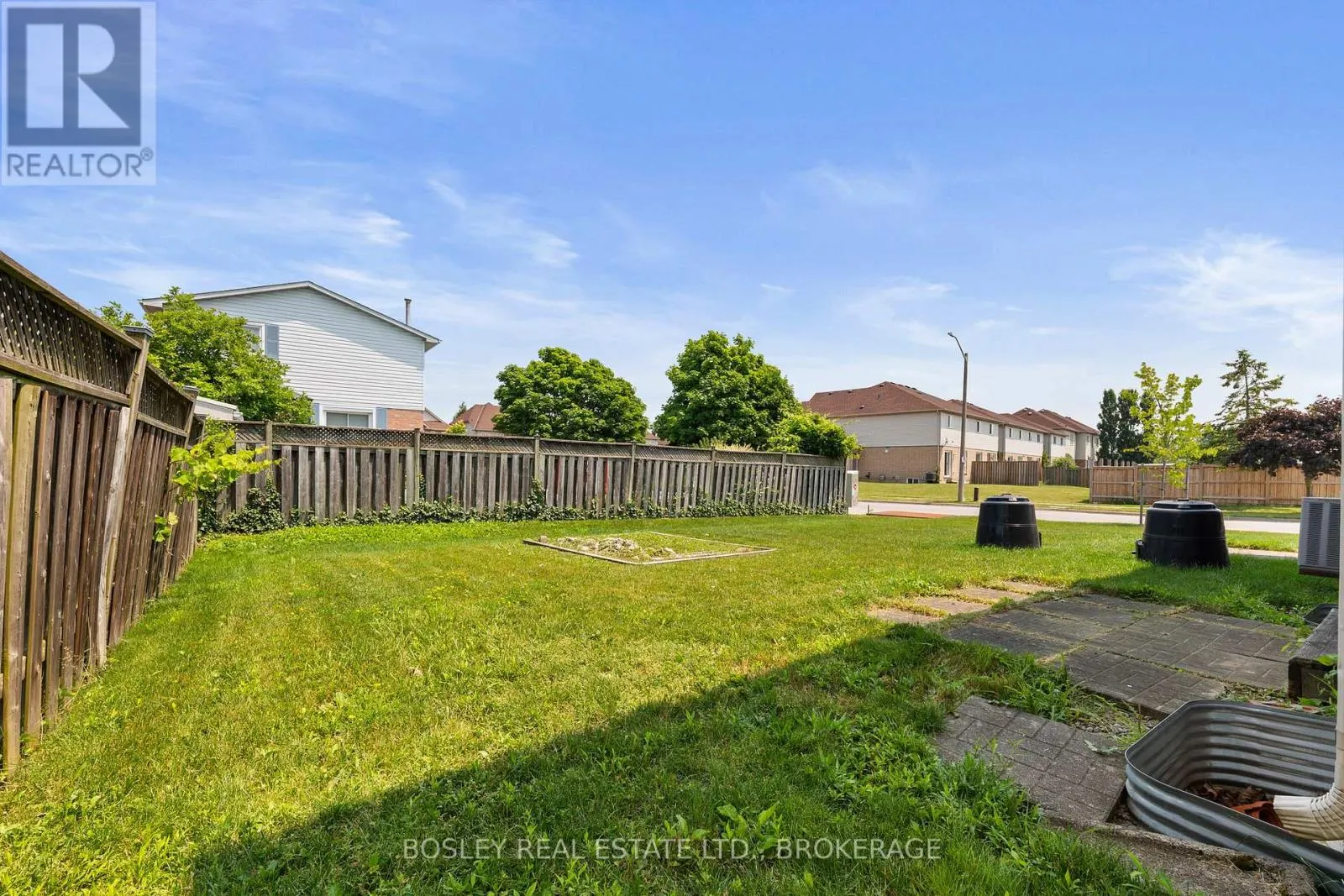 4 GONZALEZ COURT