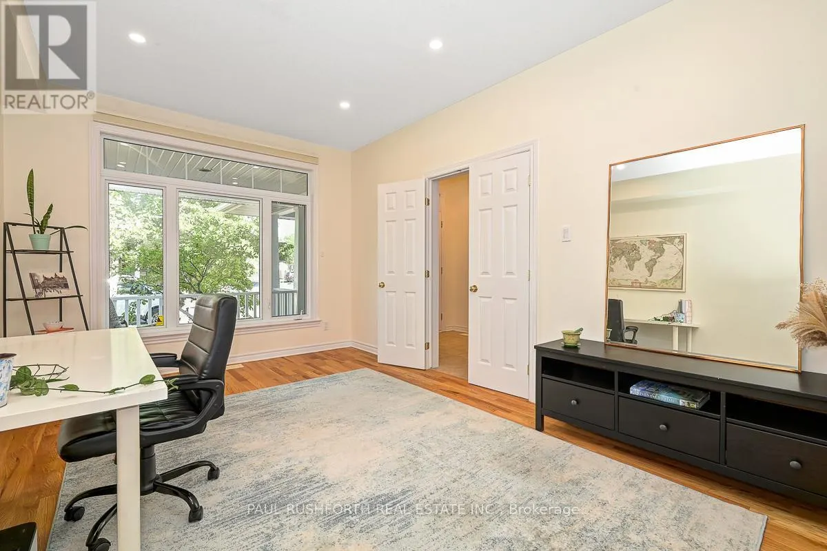 843 LONG POINT CIRCLE