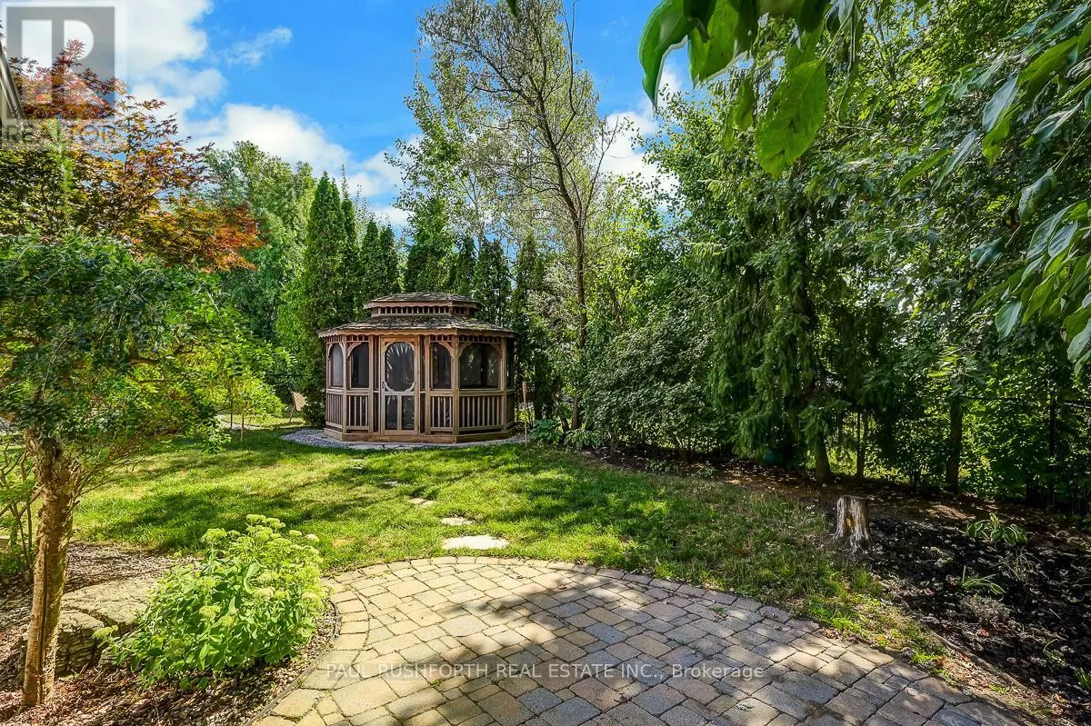 843 LONG POINT CIRCLE