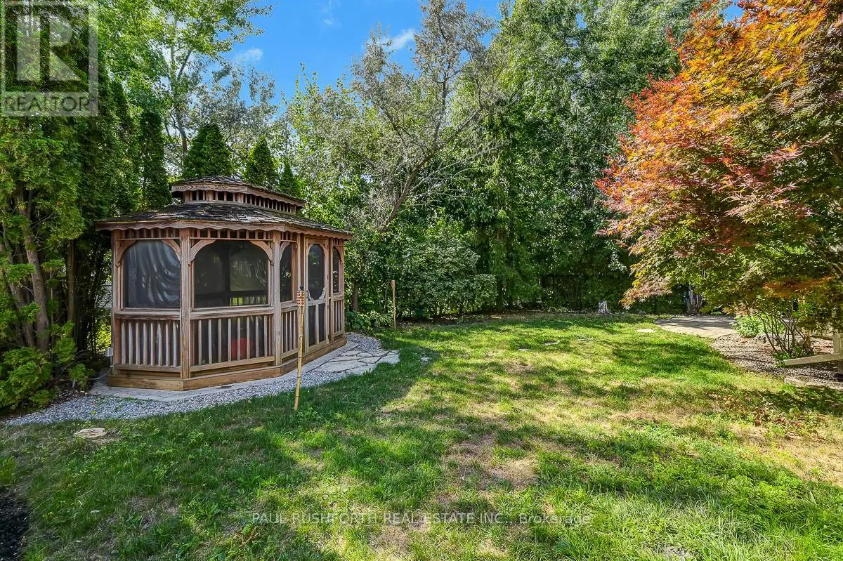 843 LONG POINT CIRCLE