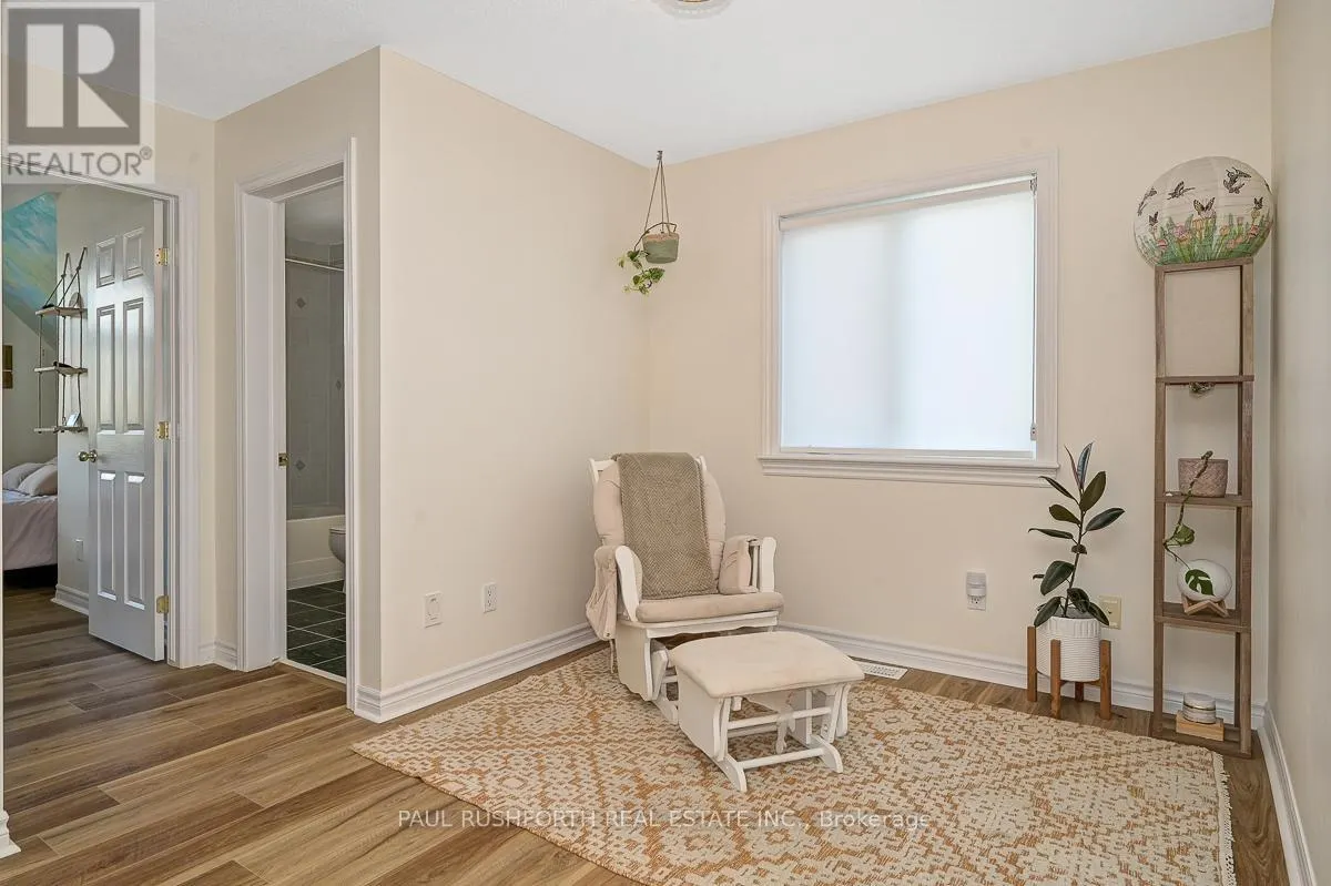 843 LONG POINT CIRCLE