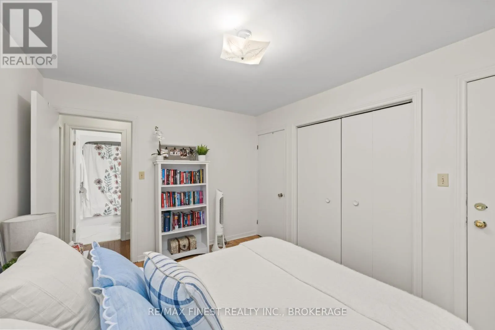 589 KING STREET W