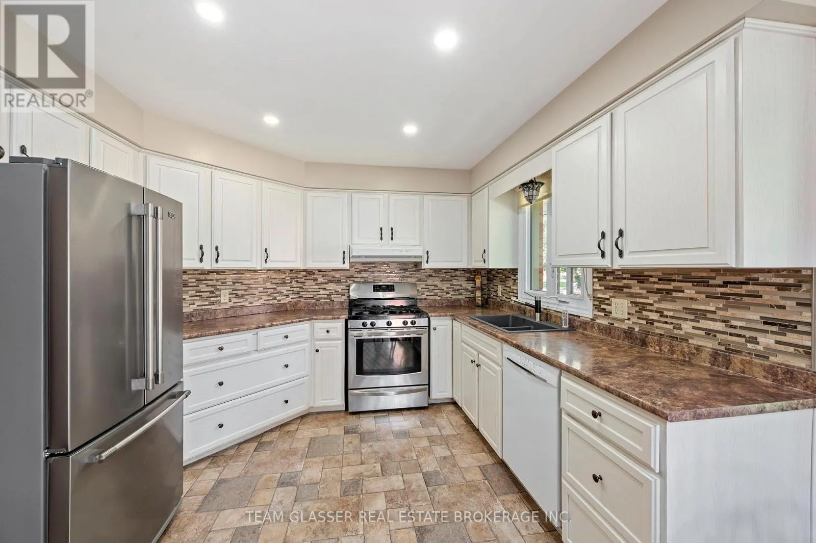 41 - 55 FIDDLERS GREEN ROAD, #41