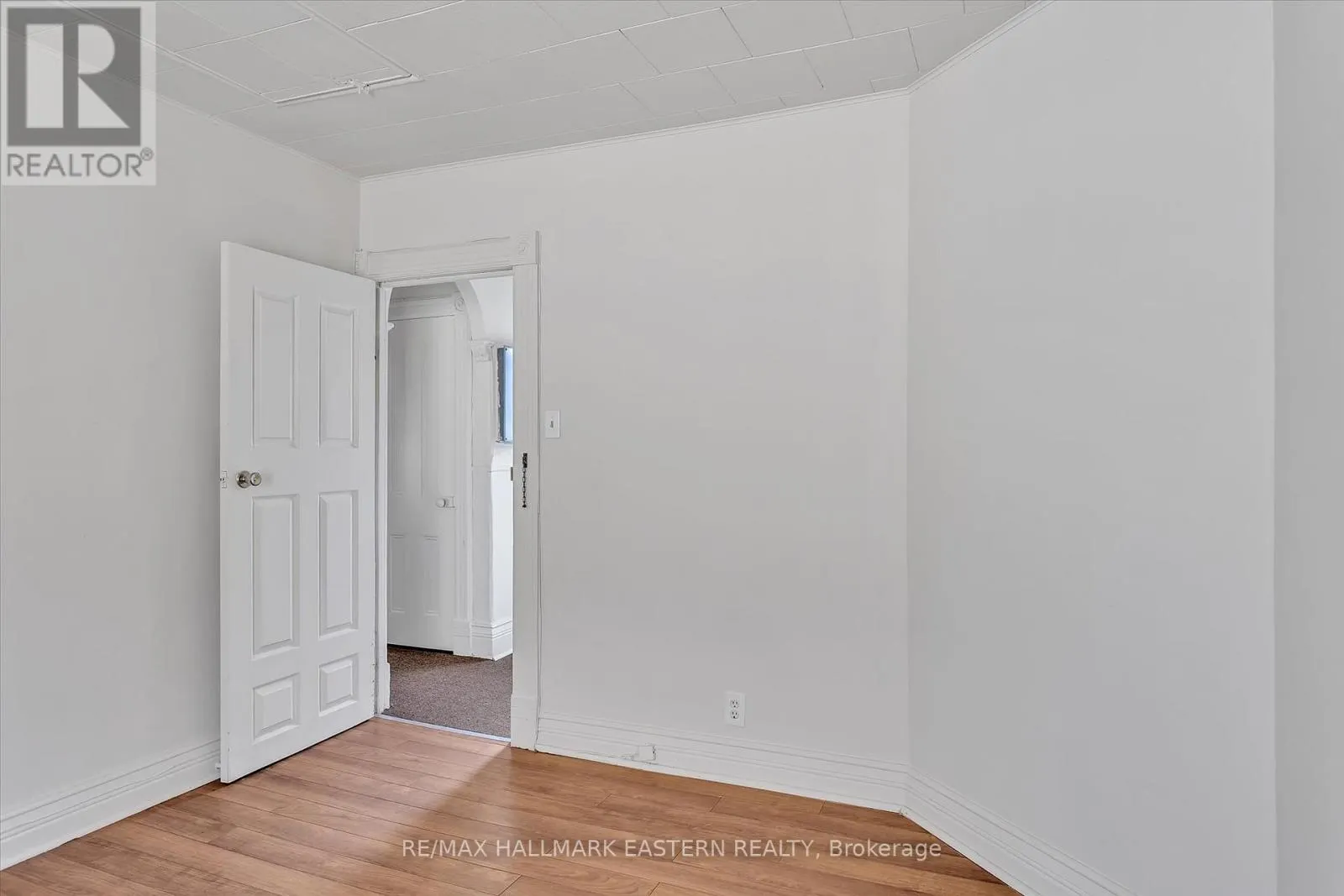 299 MCDONNEL STREET