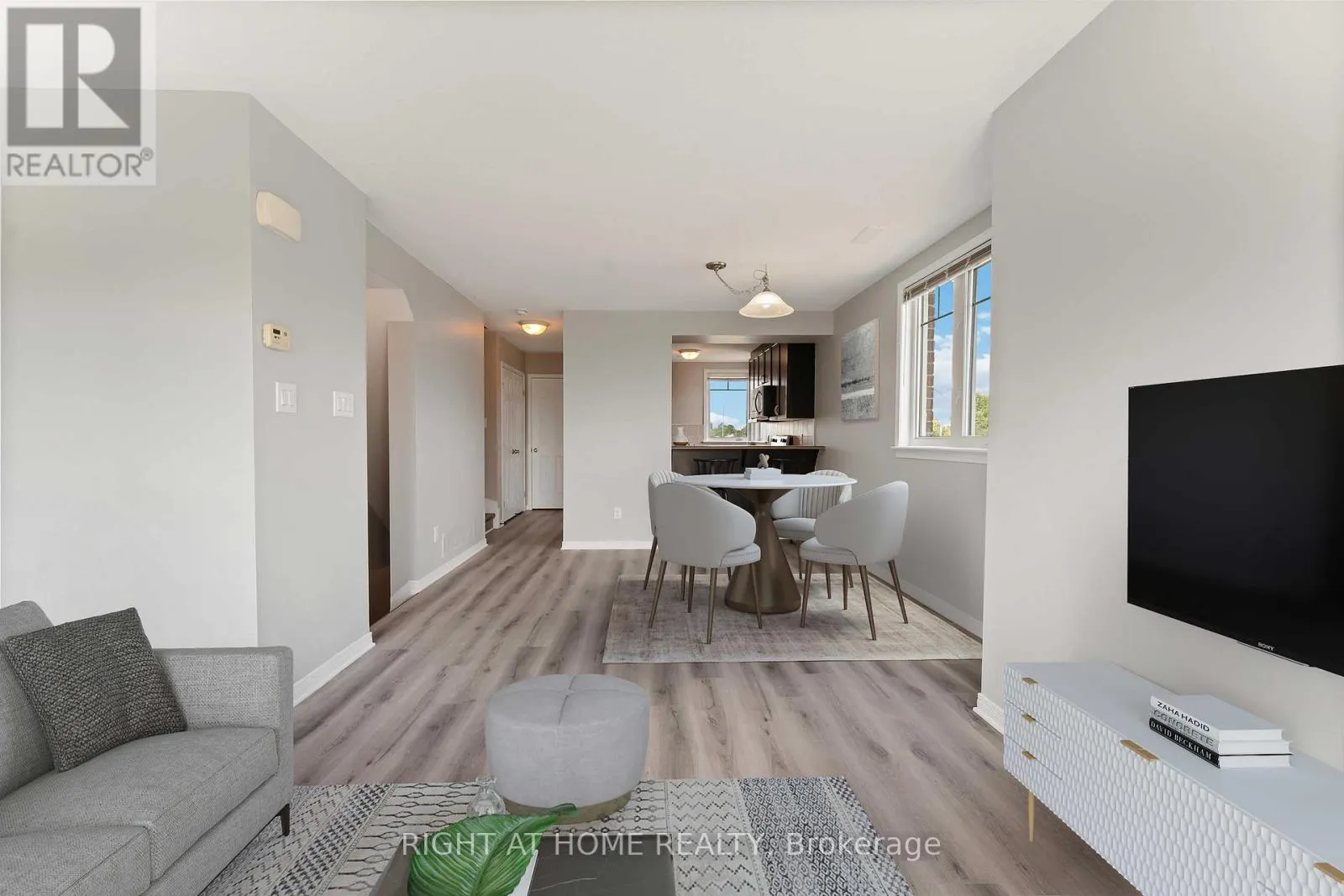 250 ESPIN HEIGHTS