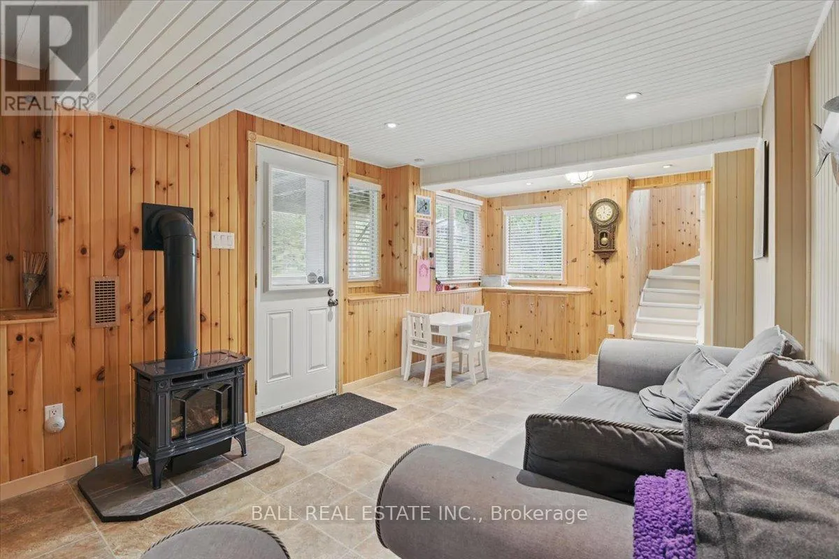 3559 HARBOUR POINT LANE