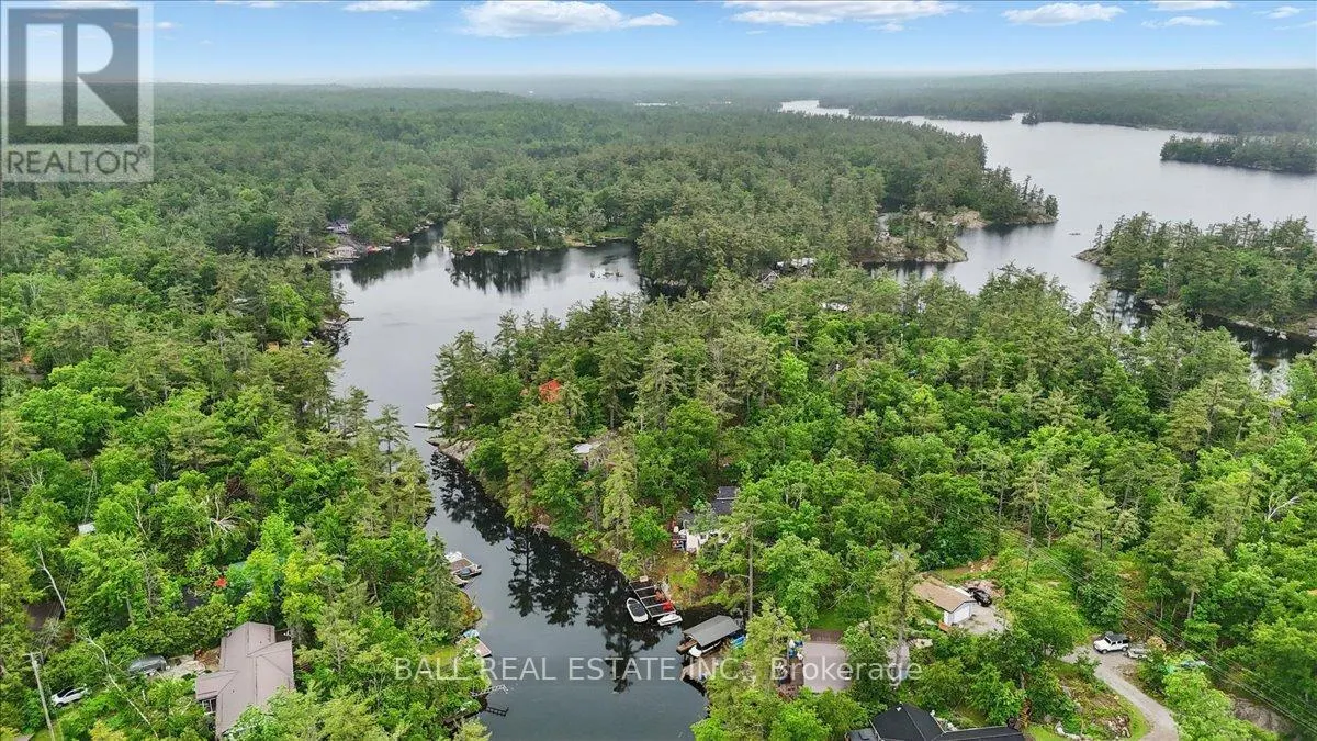 3559 HARBOUR POINT LANE