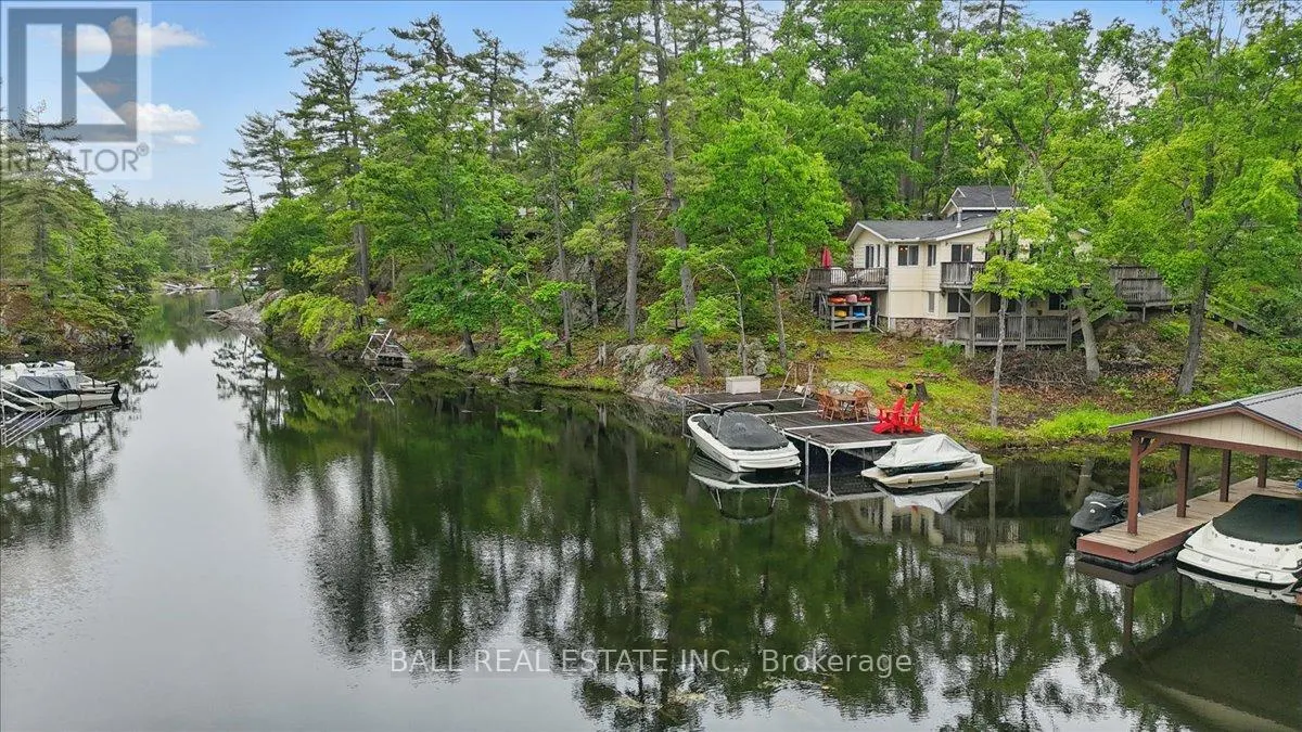 3559 HARBOUR POINT LANE