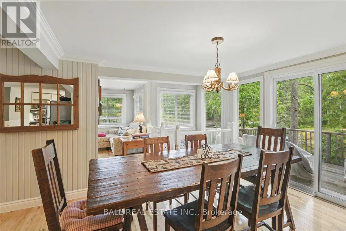 3559 HARBOUR POINT LANE