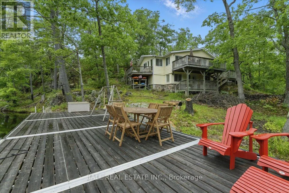 3559 HARBOUR POINT LANE