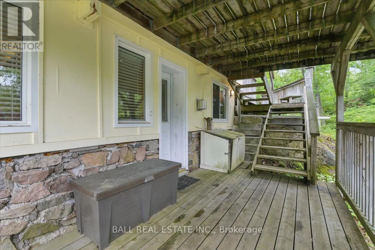 3559 HARBOUR POINT LANE