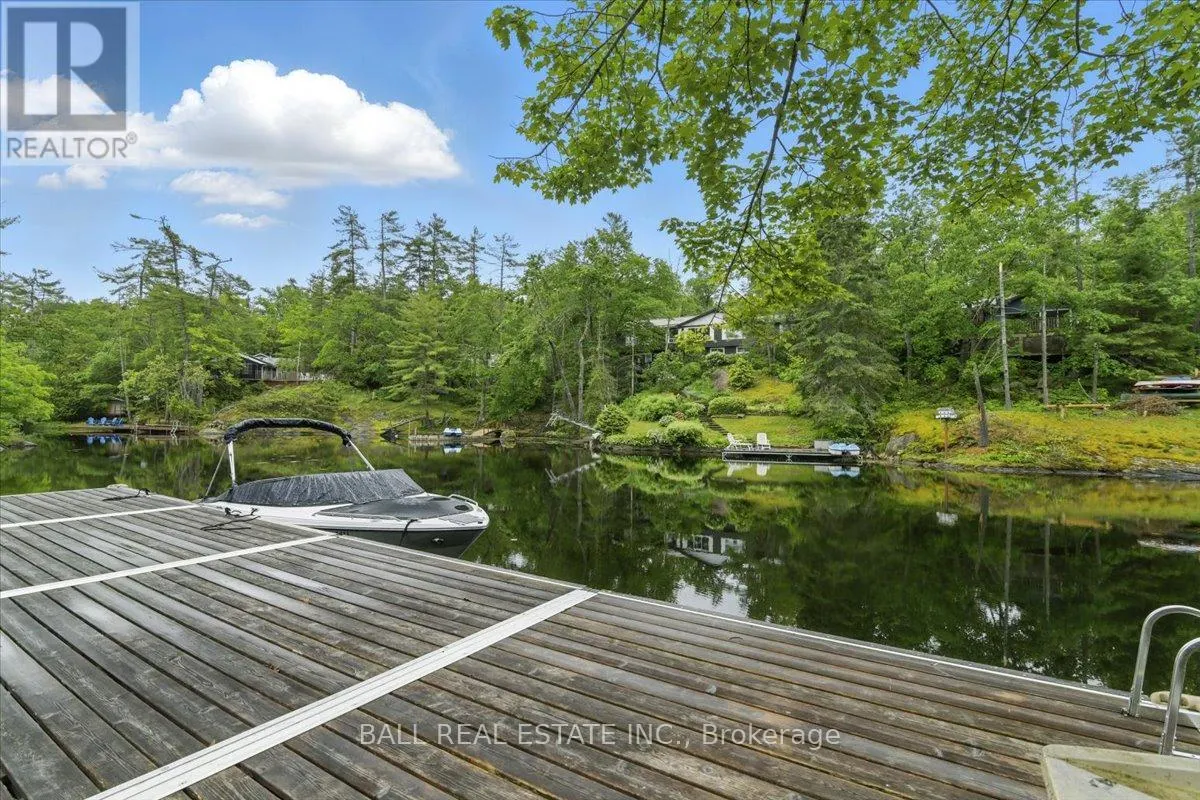3559 HARBOUR POINT LANE