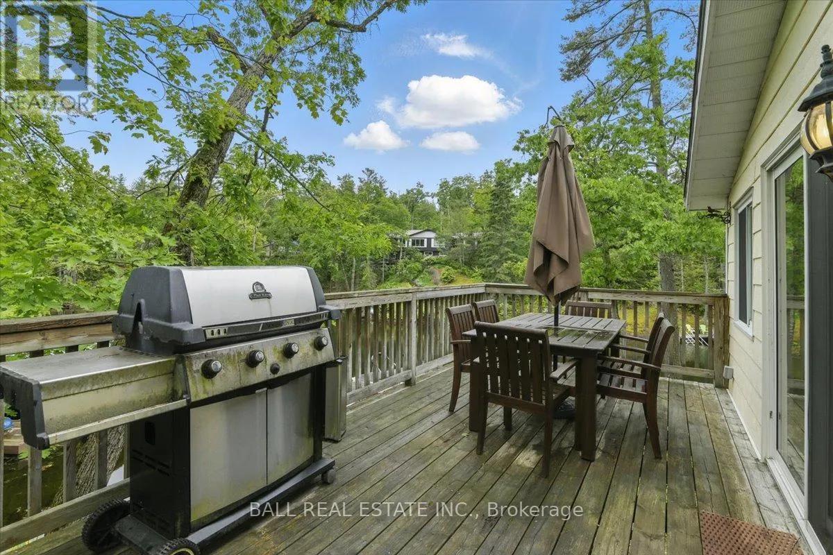 3559 HARBOUR POINT LANE