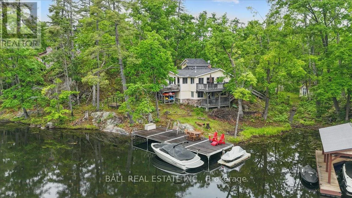 3559 HARBOUR POINT LANE