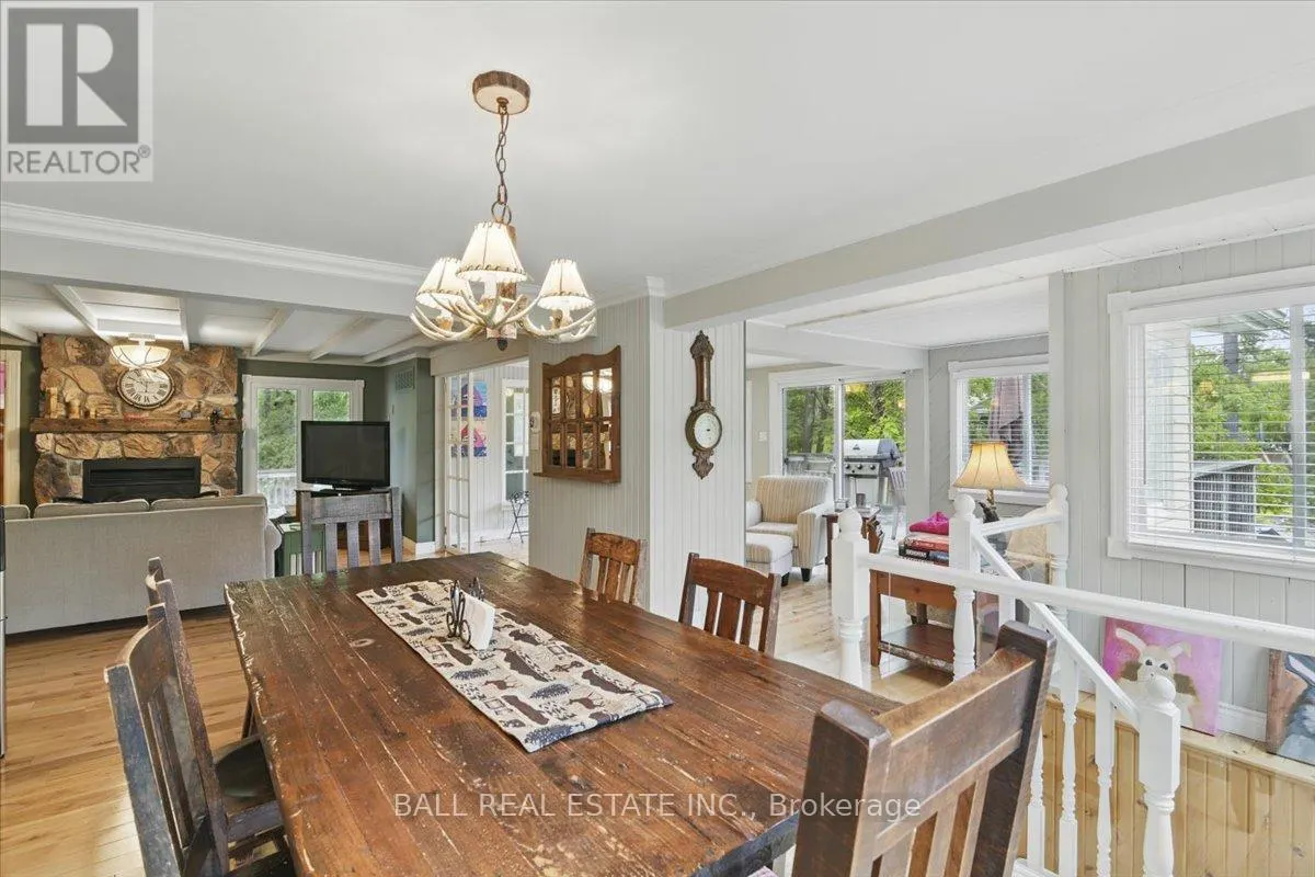 3559 HARBOUR POINT LANE