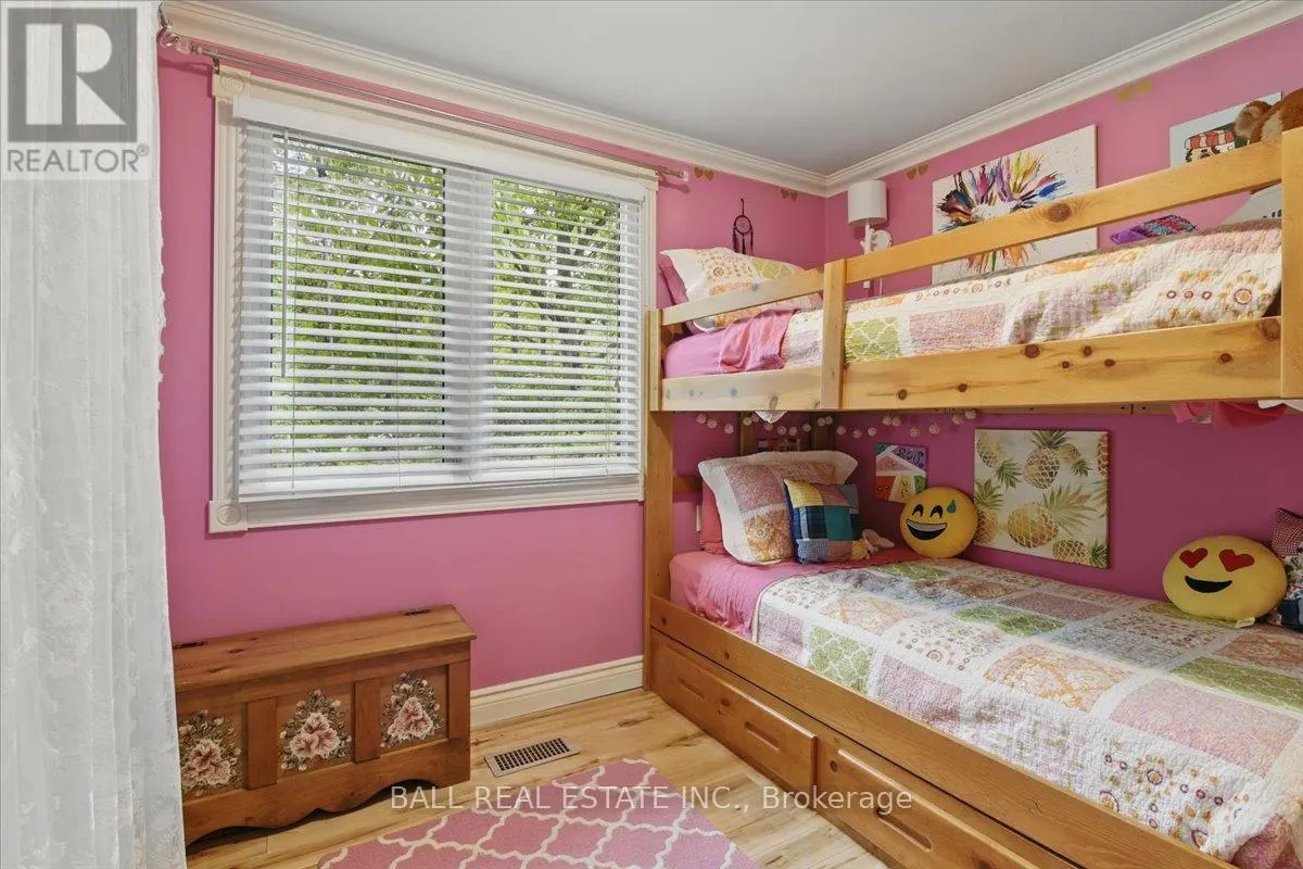 3559 HARBOUR POINT LANE