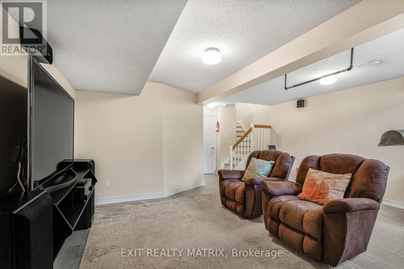 1503 BRIARFIELD CRESCENT