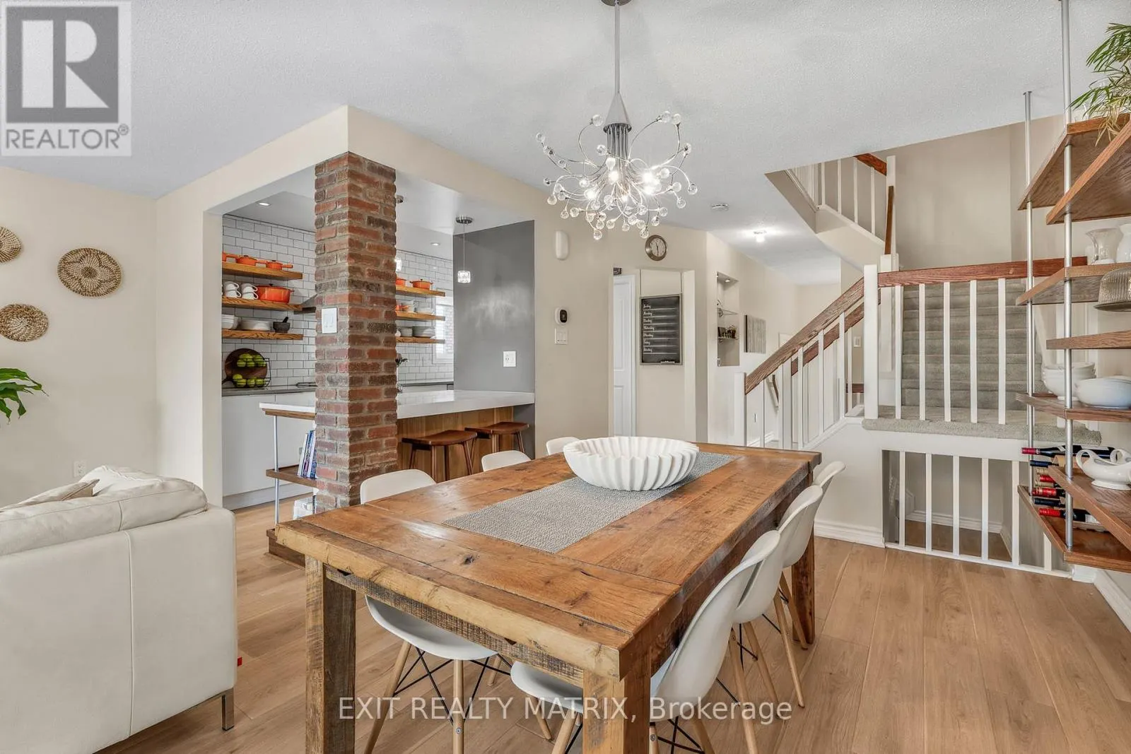 1503 BRIARFIELD CRESCENT