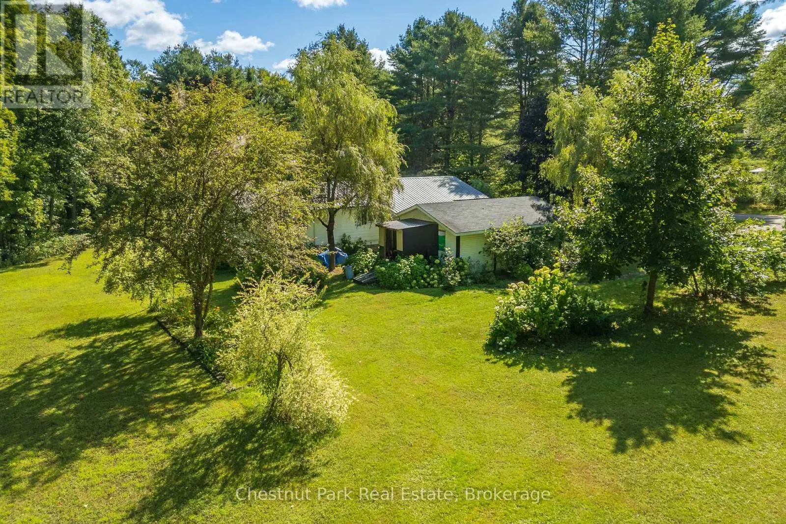 1047 NAISMITH ROAD E