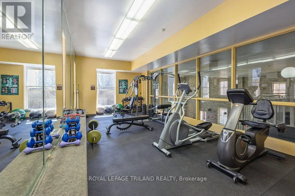 306 - 460 WELLINGTON STREET, #306