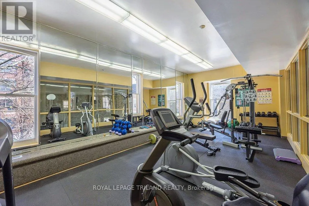 306 - 460 WELLINGTON STREET, #306