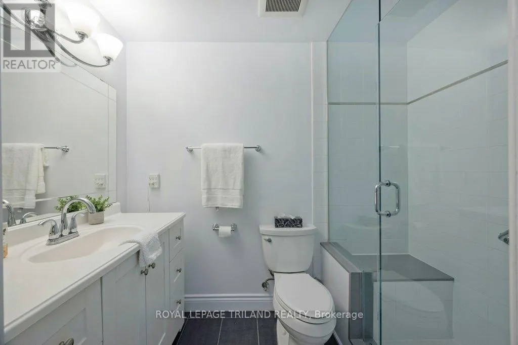 306 - 460 WELLINGTON STREET, #306