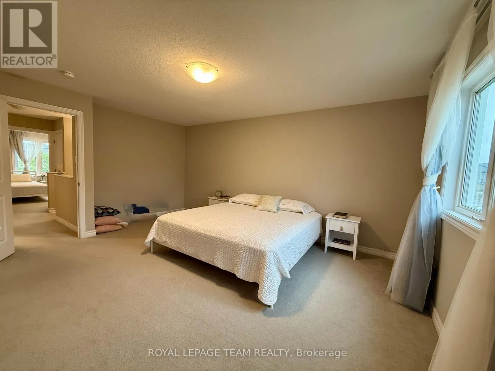 214 BANDELIER WAY