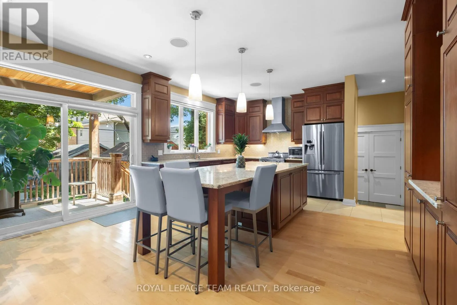 31 GRANVILLE AVENUE