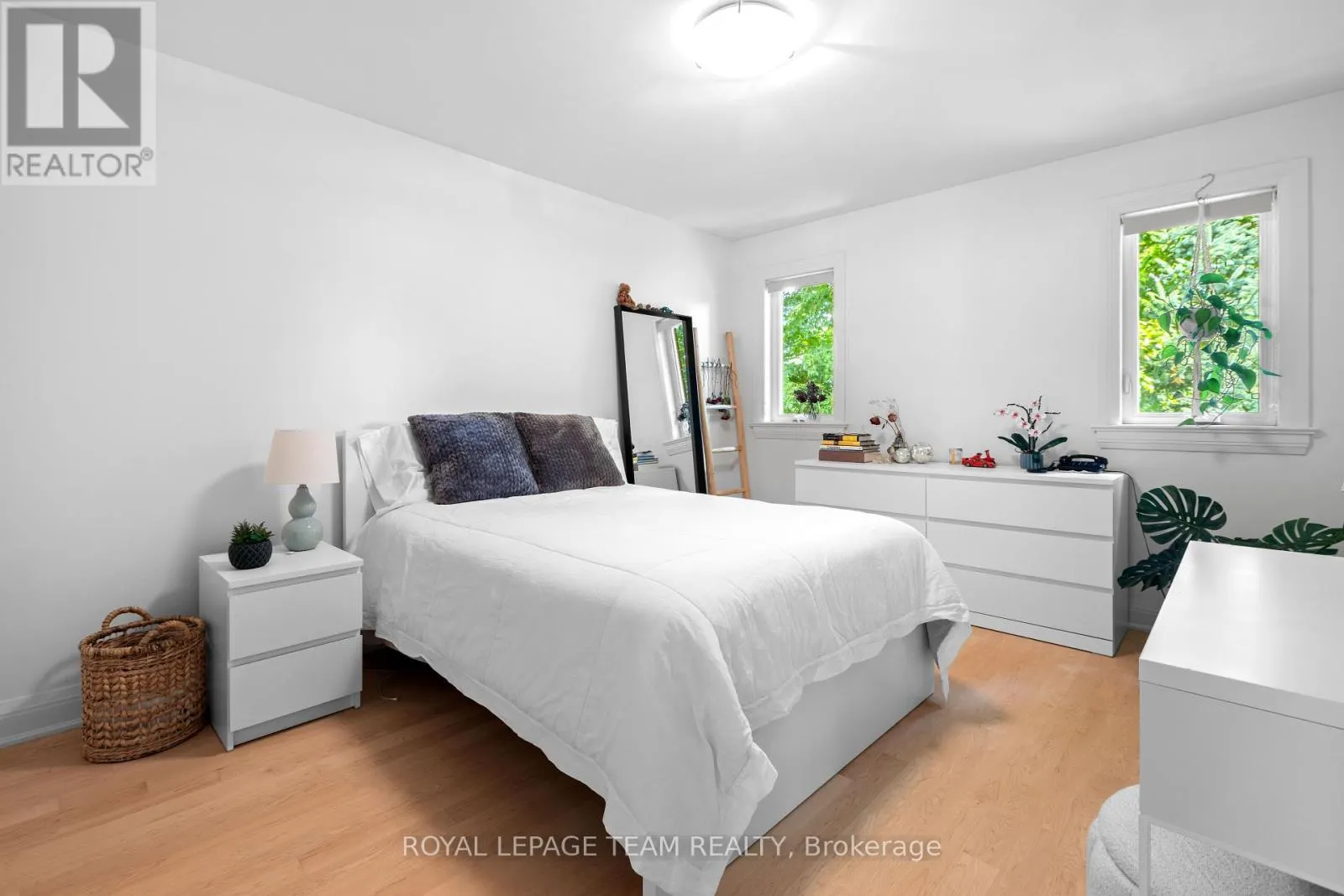 31 GRANVILLE AVENUE