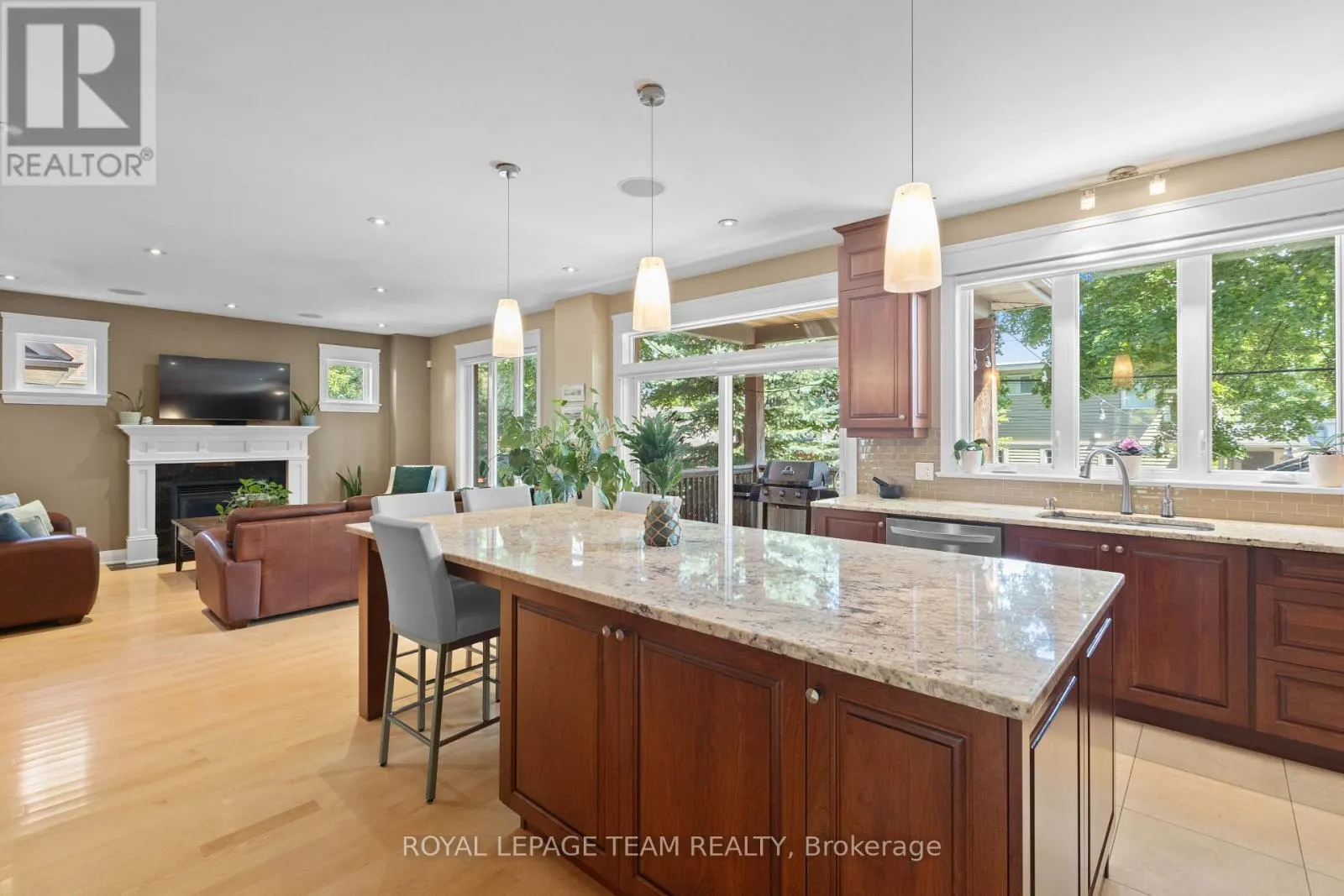 31 GRANVILLE AVENUE