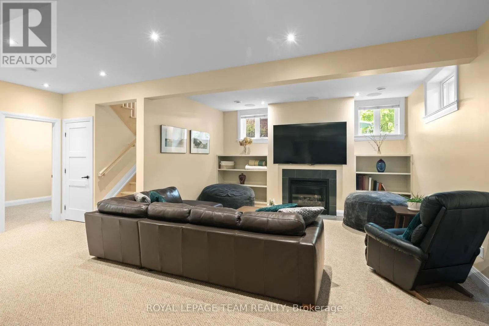 31 GRANVILLE AVENUE