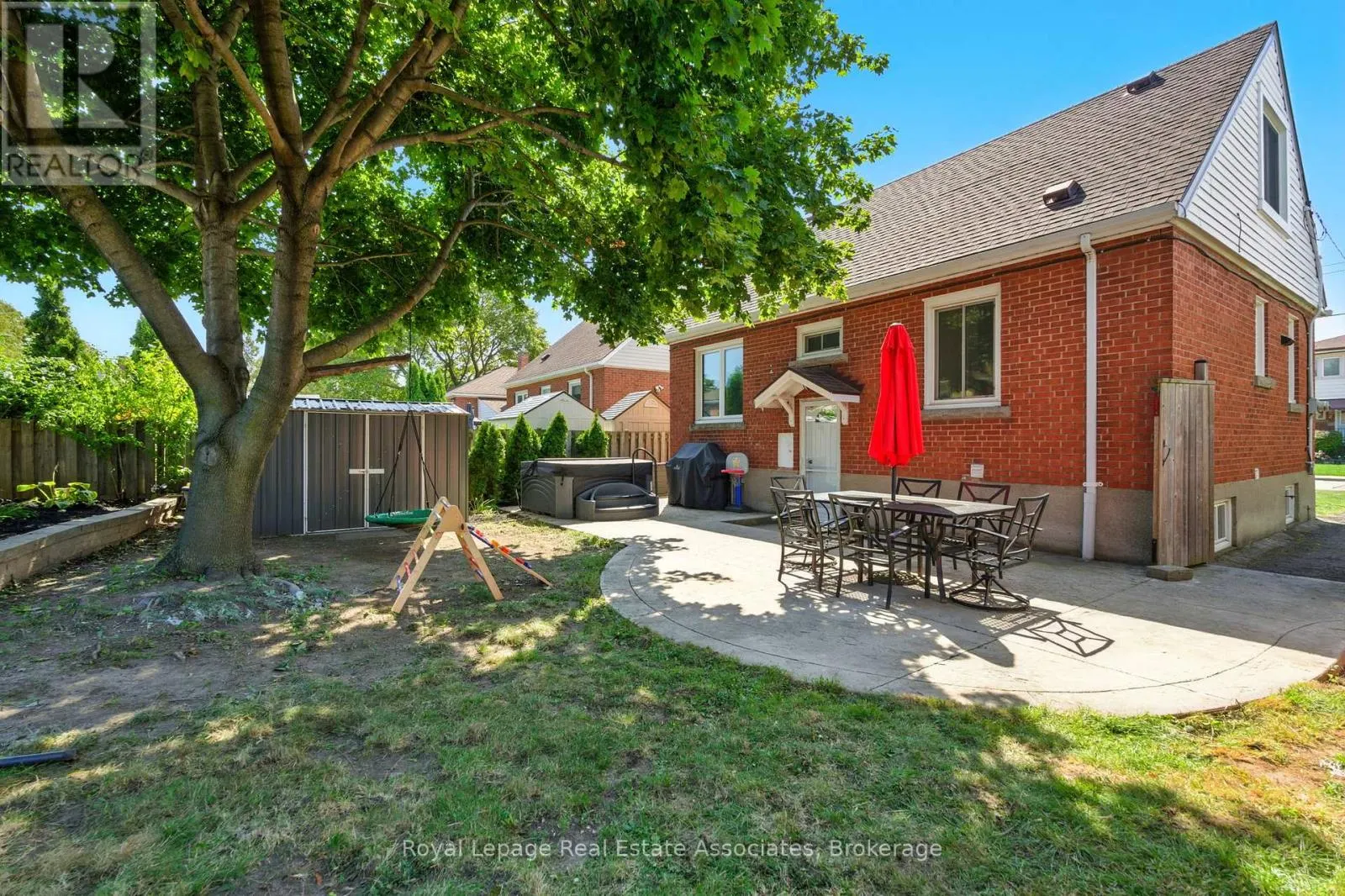 7 DEER AVENUE