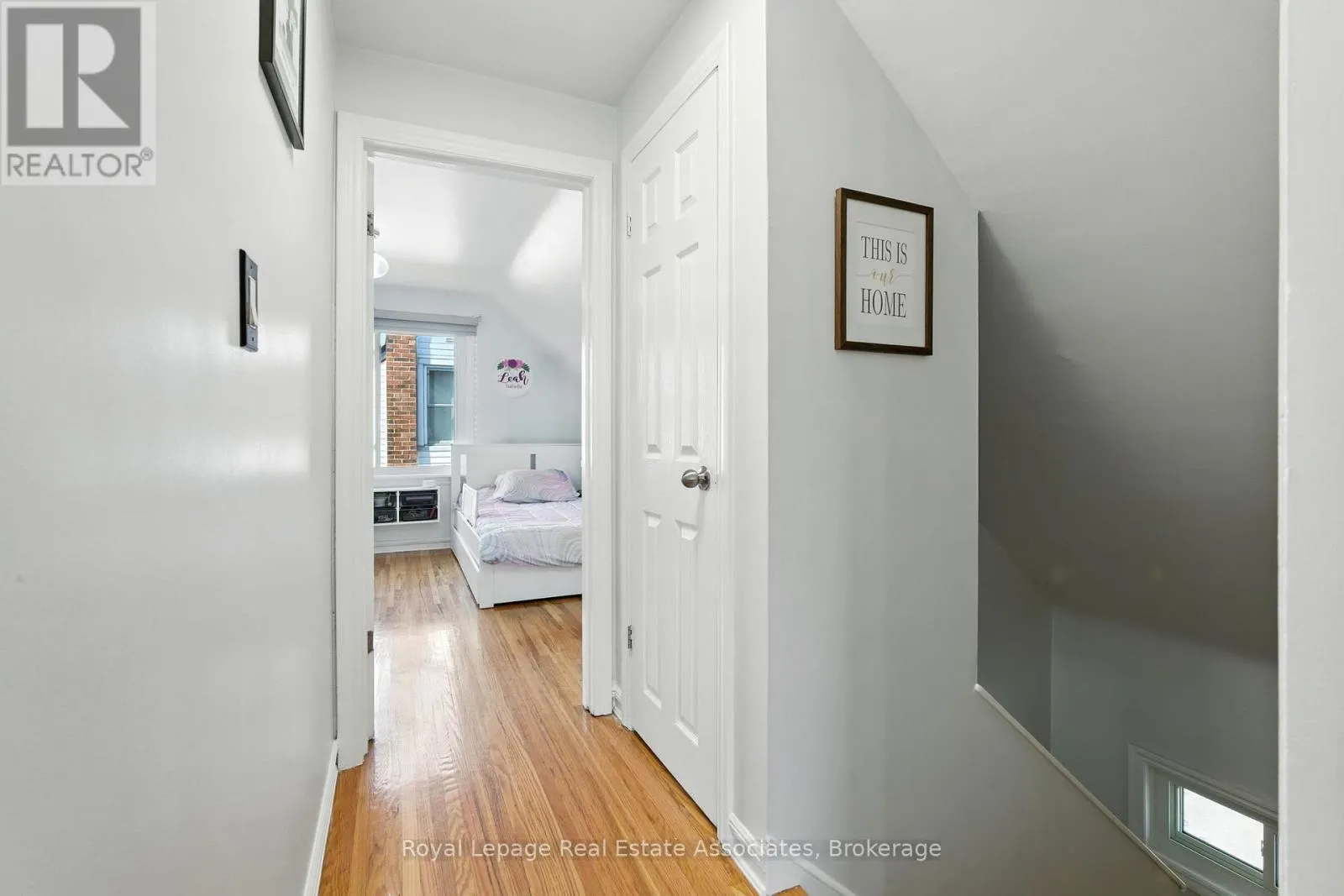 7 DEER AVENUE