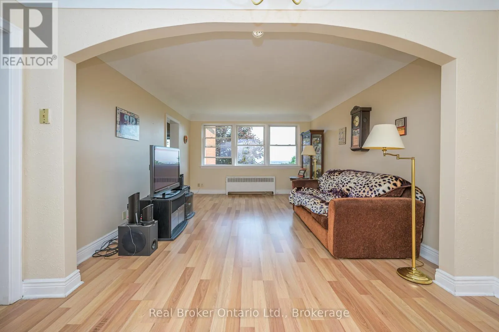 205C - 5 EAST 36TH STREET, #205C