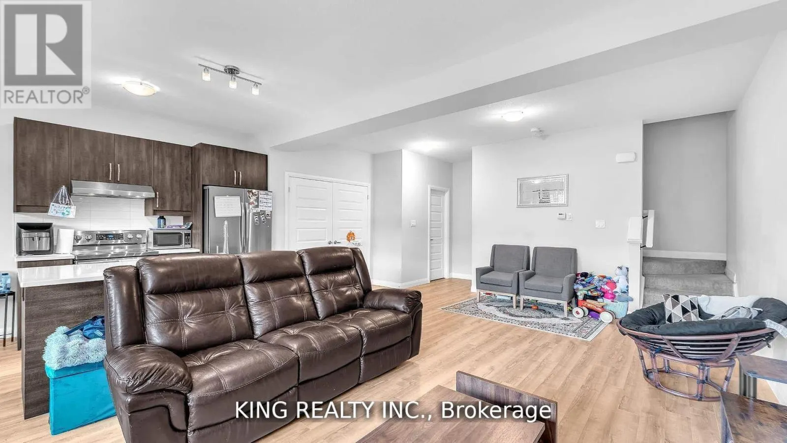 55 - 819 KLEINBURG DRIVE