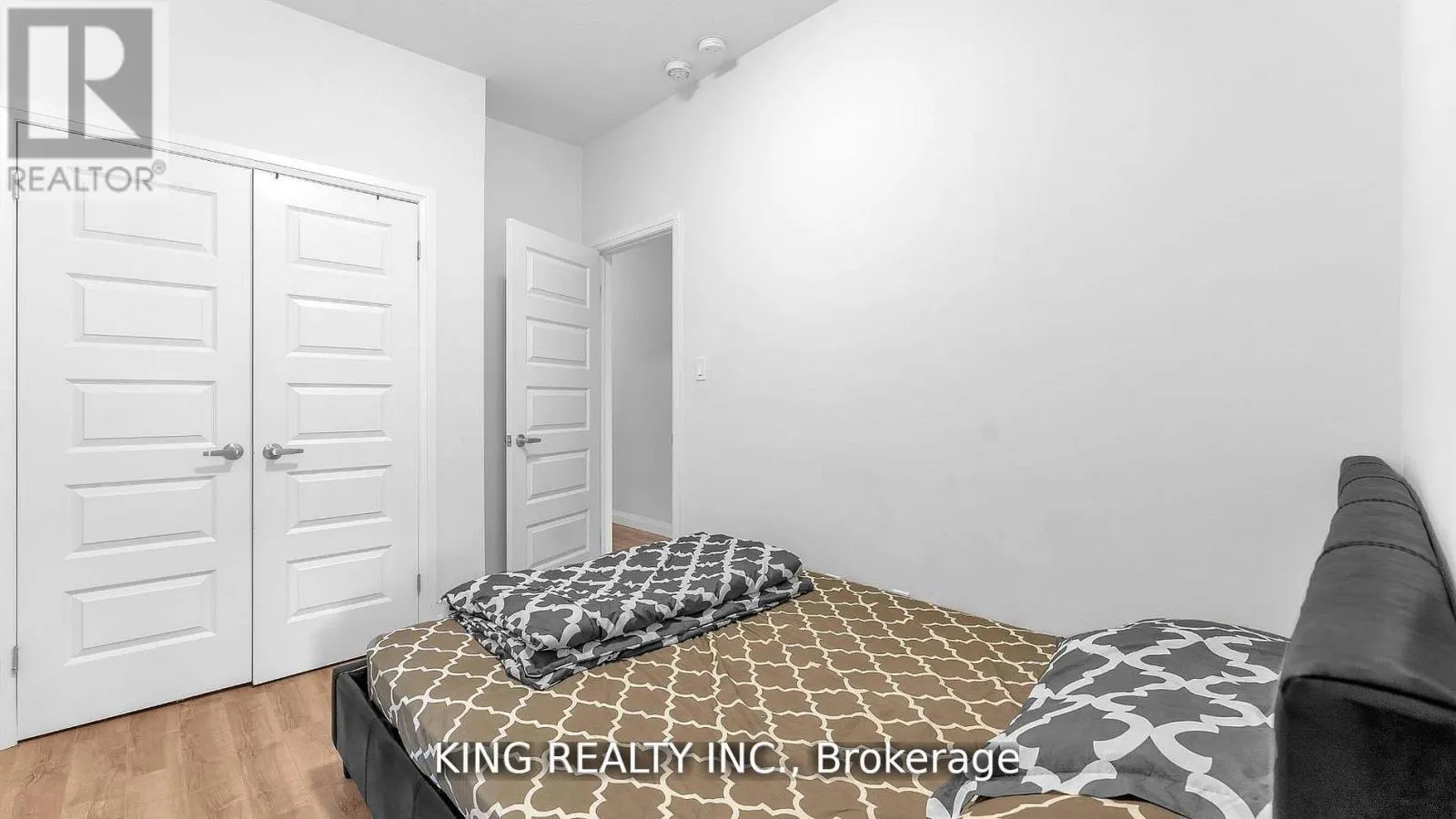 55 - 819 KLEINBURG DRIVE