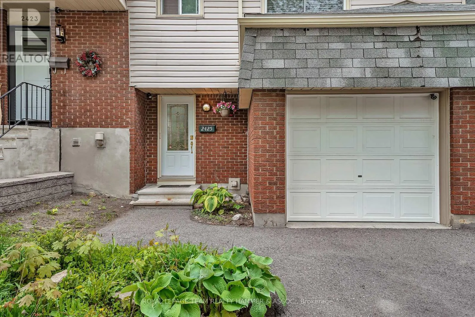 2425 SOUTHVALE CRESCENT