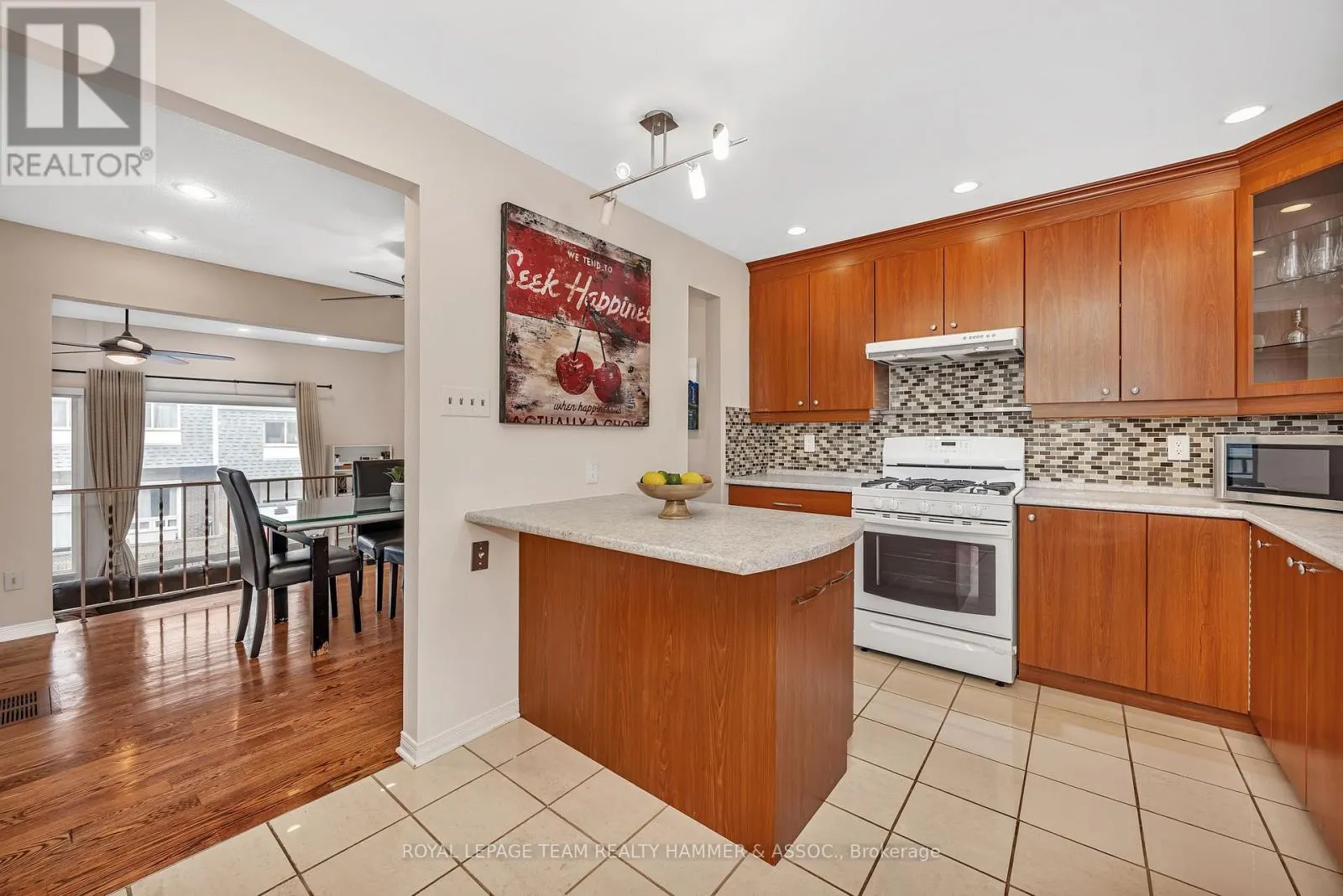 2425 SOUTHVALE CRESCENT
