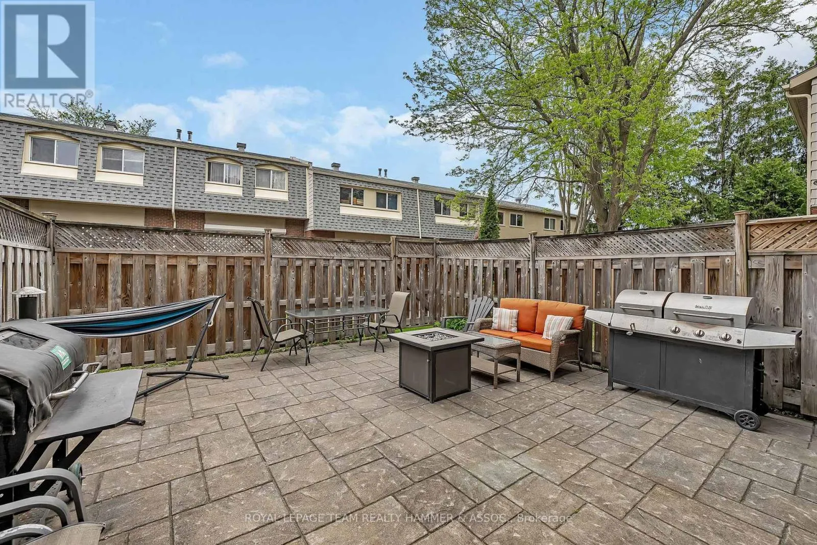 2425 SOUTHVALE CRESCENT