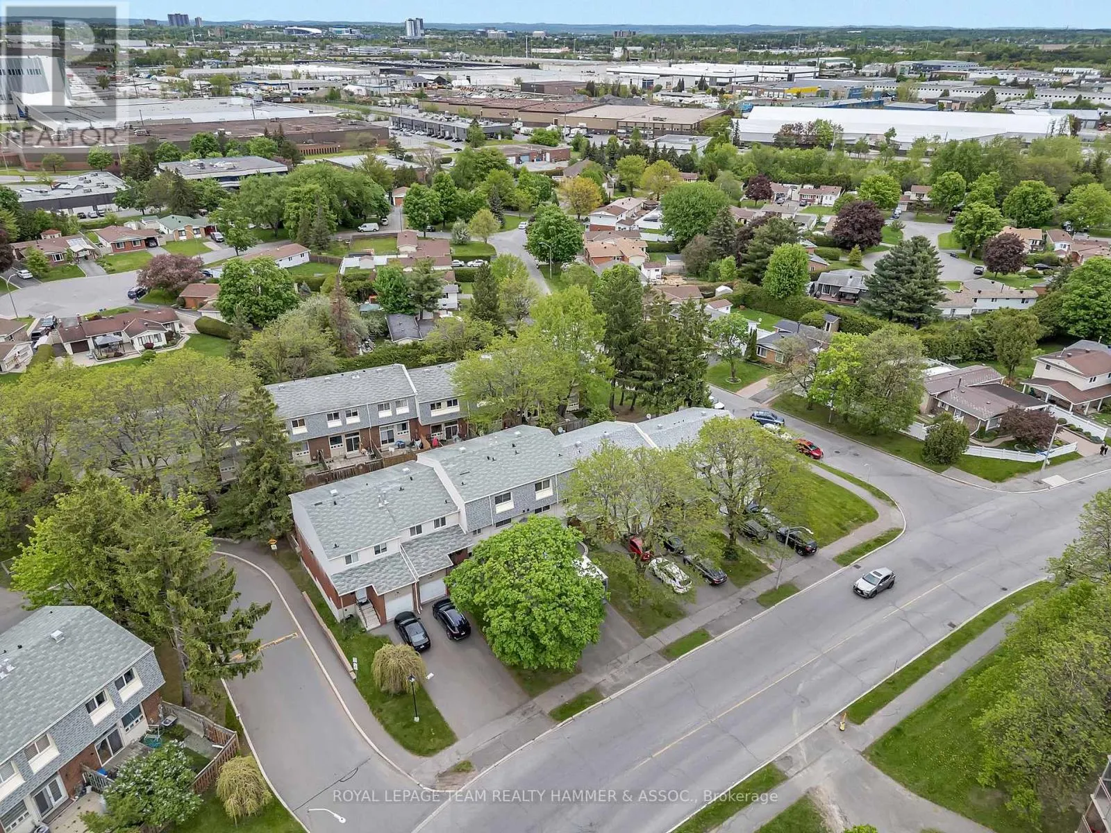 2425 SOUTHVALE CRESCENT