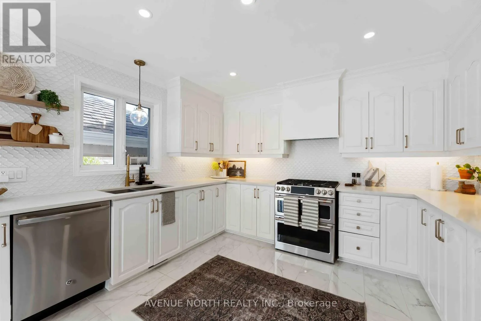 102 CHANCERY CRESCENT
