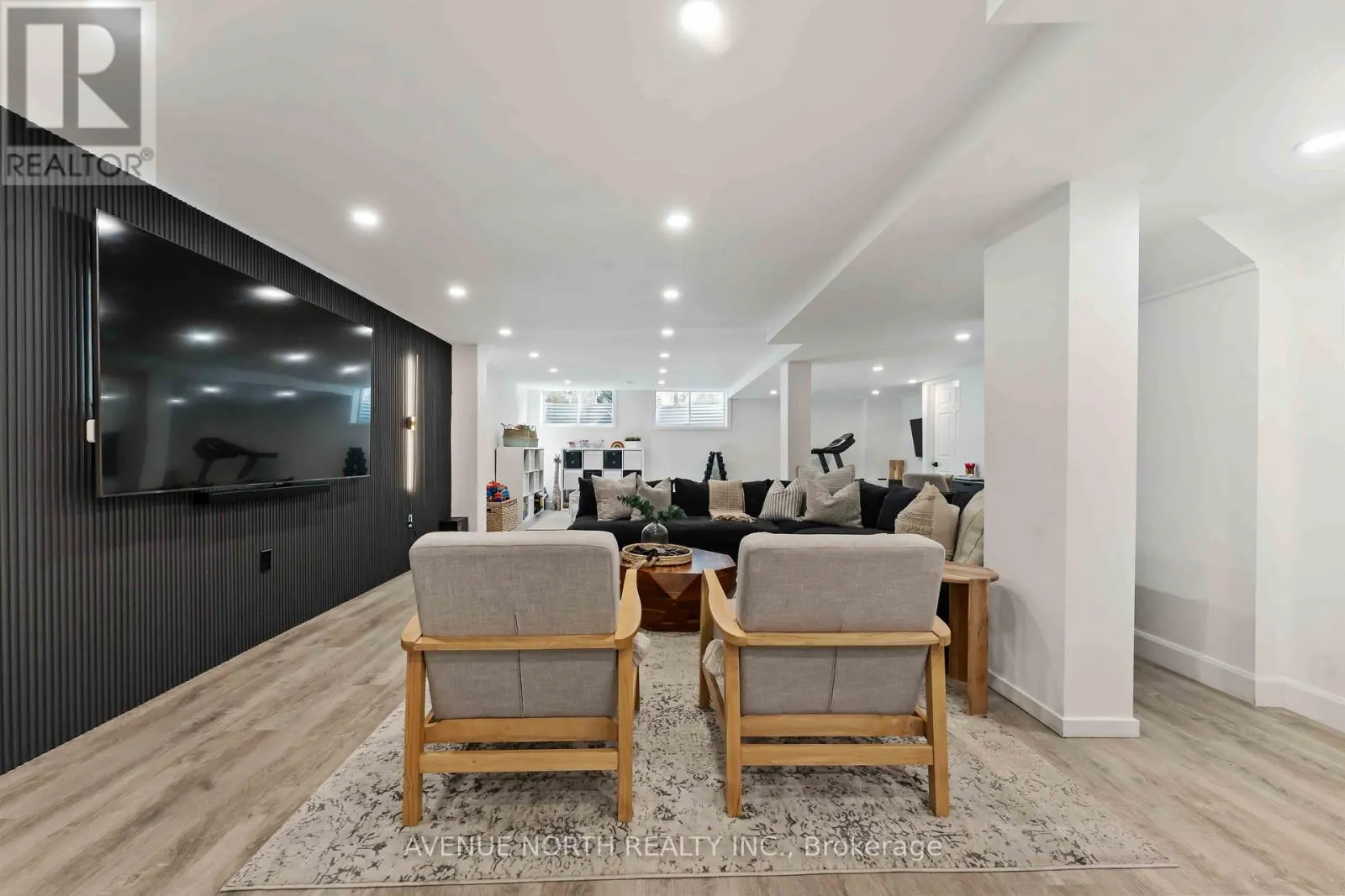 102 CHANCERY CRESCENT