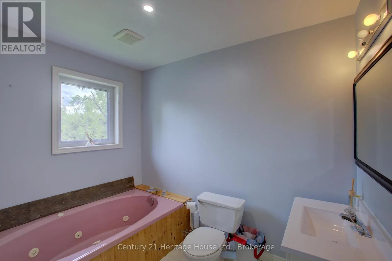 423080 ROCKY SAUGEEN ROAD